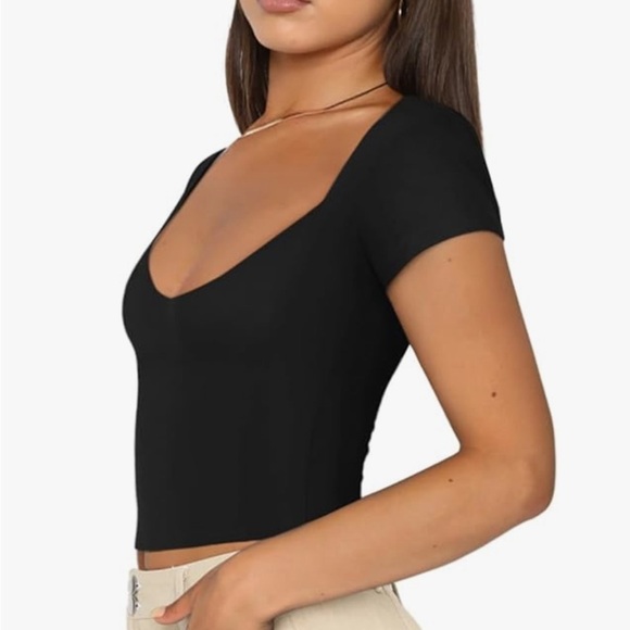 NWT REORIA  Trendy Sexy V Neck Short Sleeve Double Lined Slimming T Shirts Crop - Picture 2 of 8